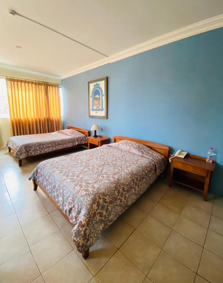 Hostal Solar Del Puerto Мачала Екстериор снимка
