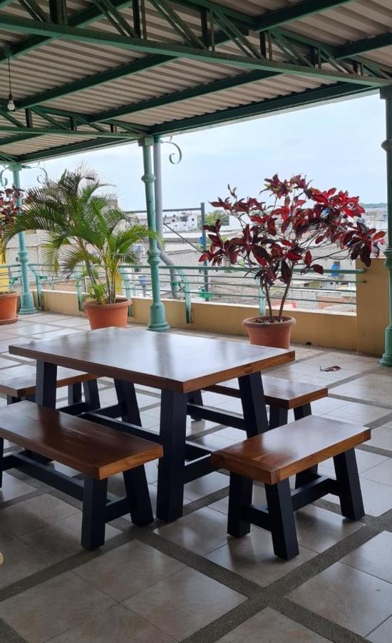 Hostal Solar Del Puerto Мачала Екстериор снимка