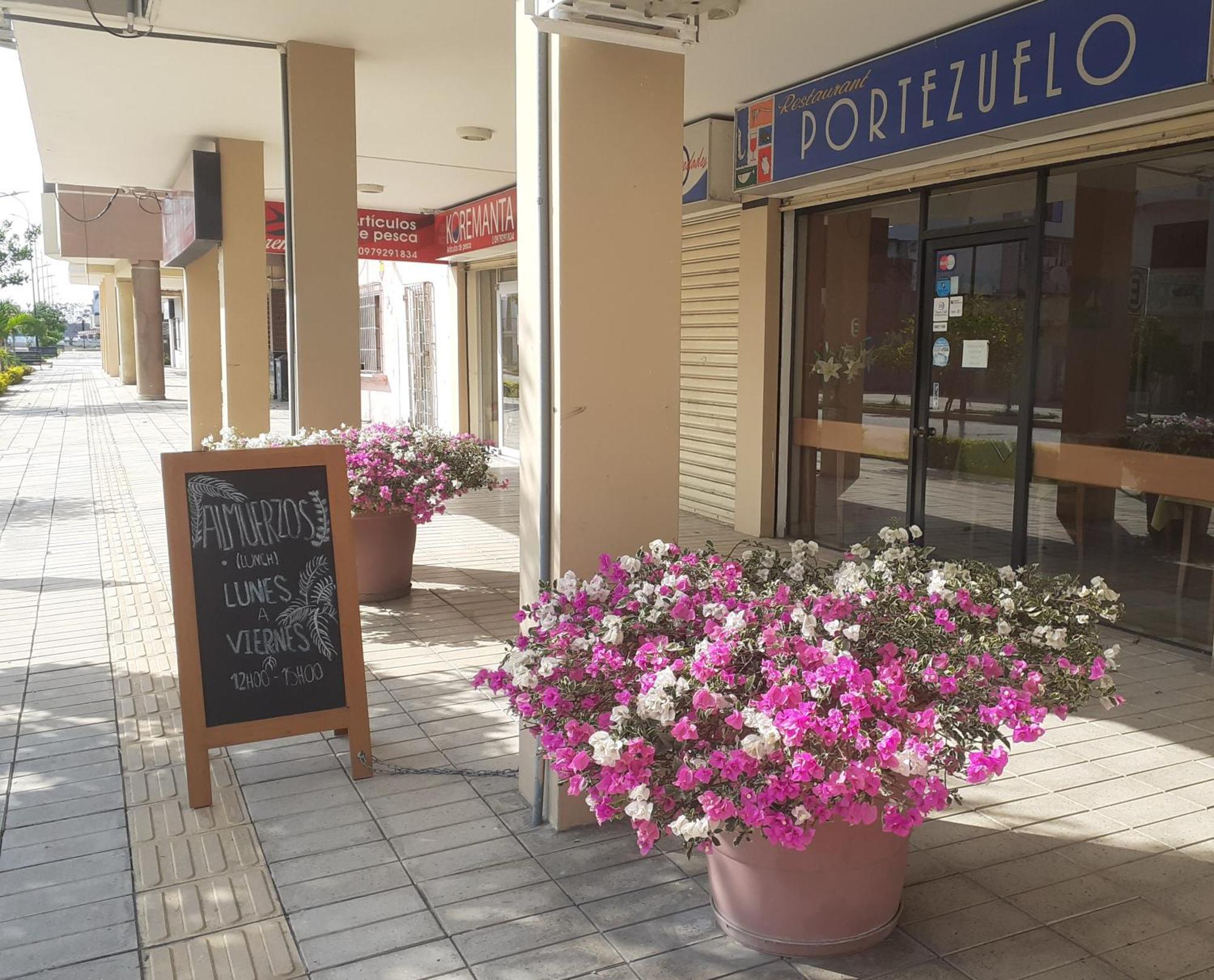 Hostal Solar Del Puerto Мачала Екстериор снимка