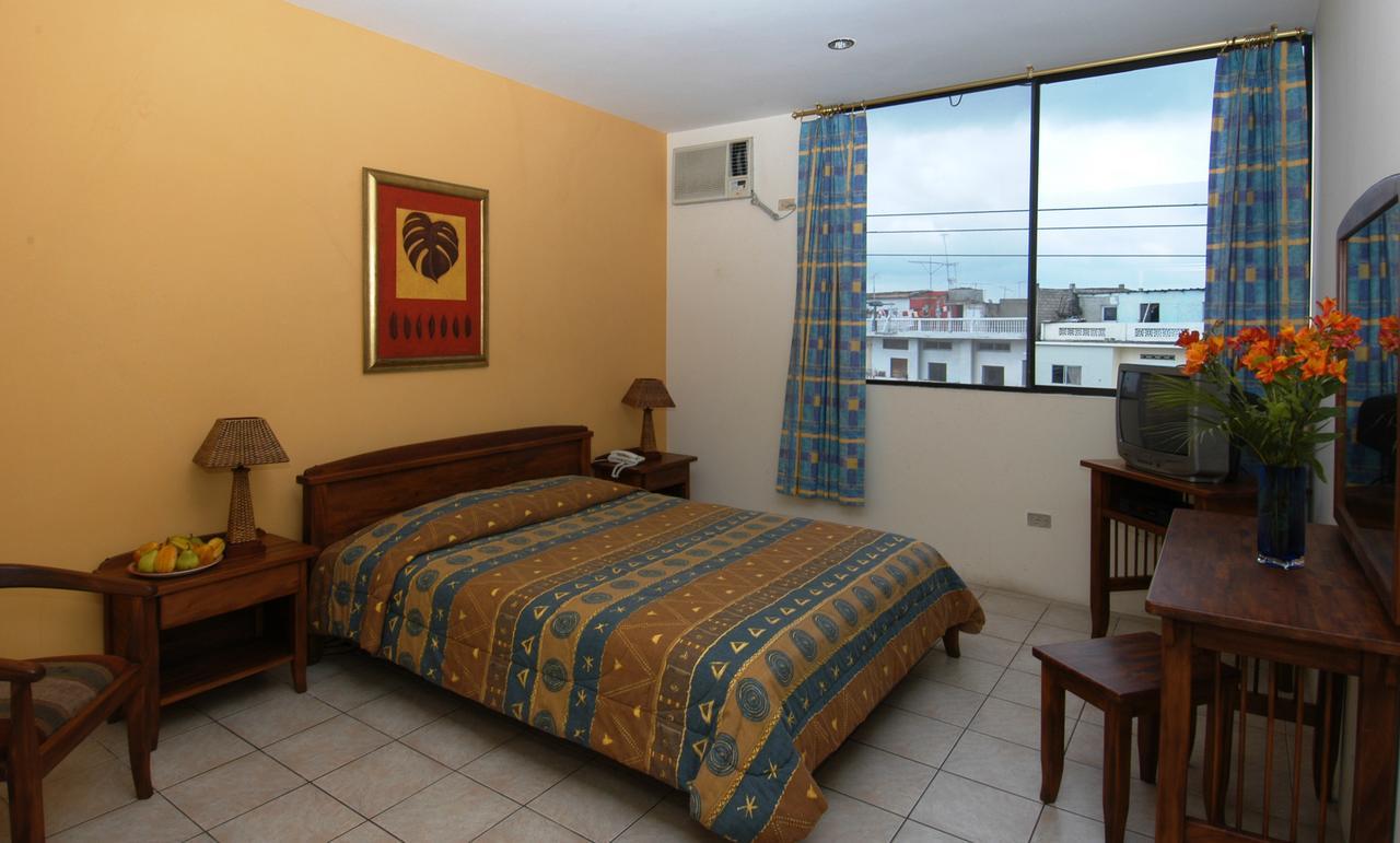 Hostal Solar Del Puerto Мачала Екстериор снимка